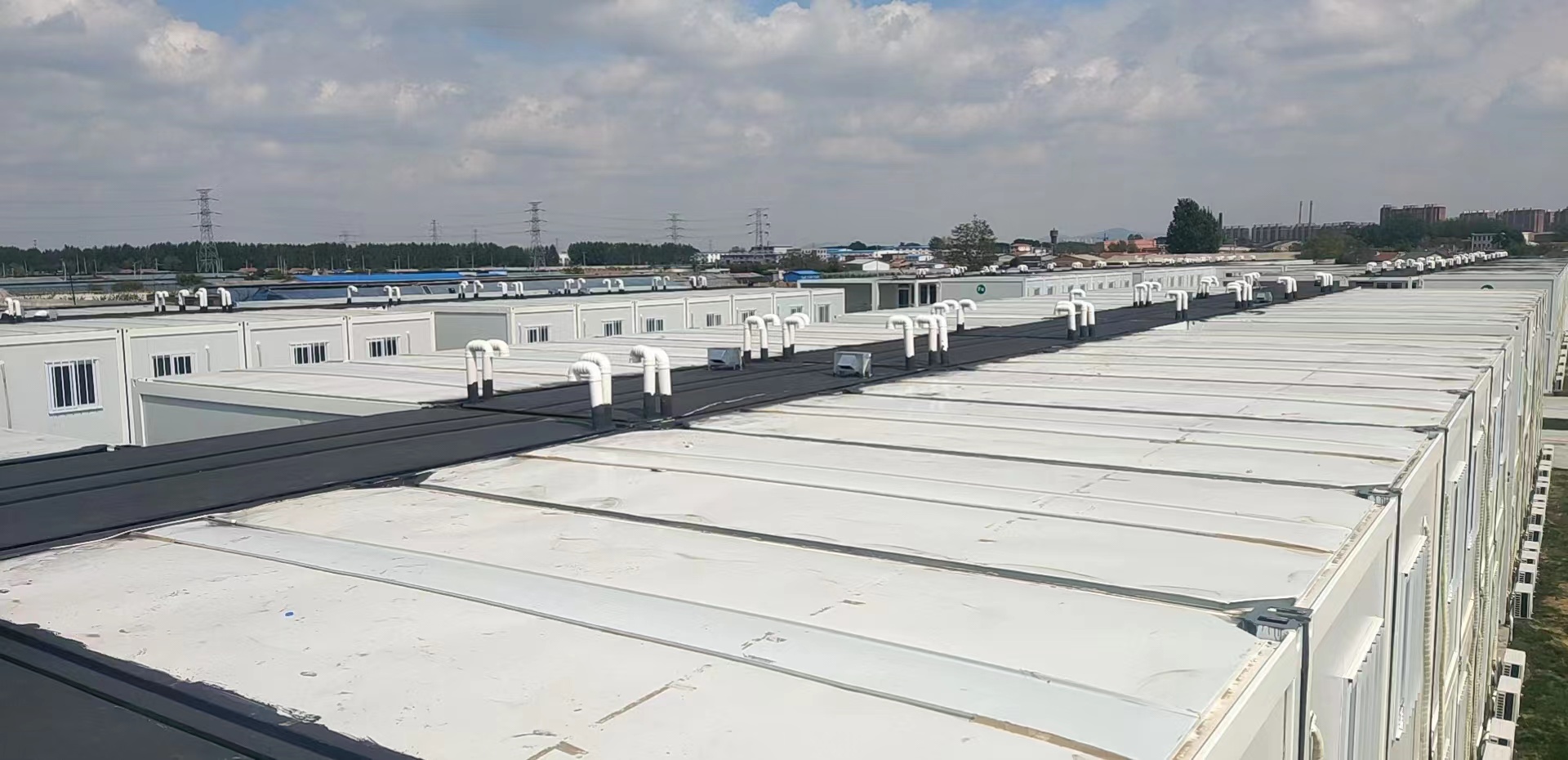 眾志成城，共同抗疫！廣恒防水馳援遼陽方艙醫(yī)院項(xiàng)目。